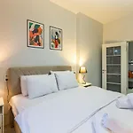 Central And Stylish Flat In The Heart Of Kadikoey